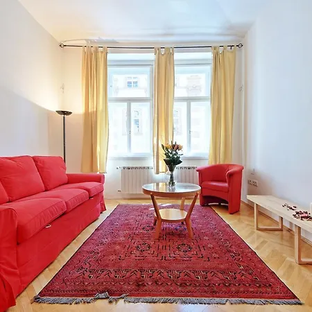 Klementinum Apartment *