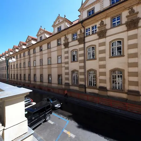 Apartment Klementinum *